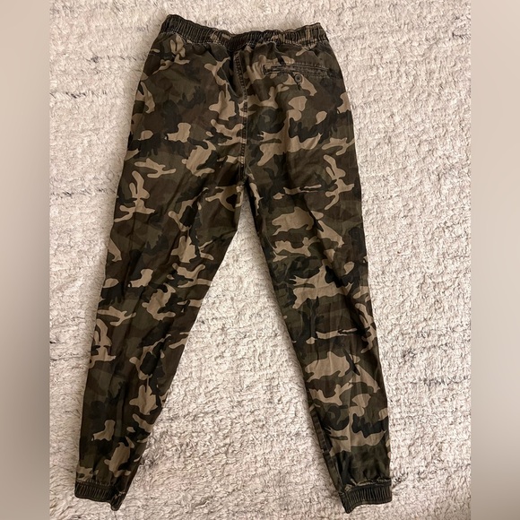 Camouflage joggers size small - Picture 3 of 3